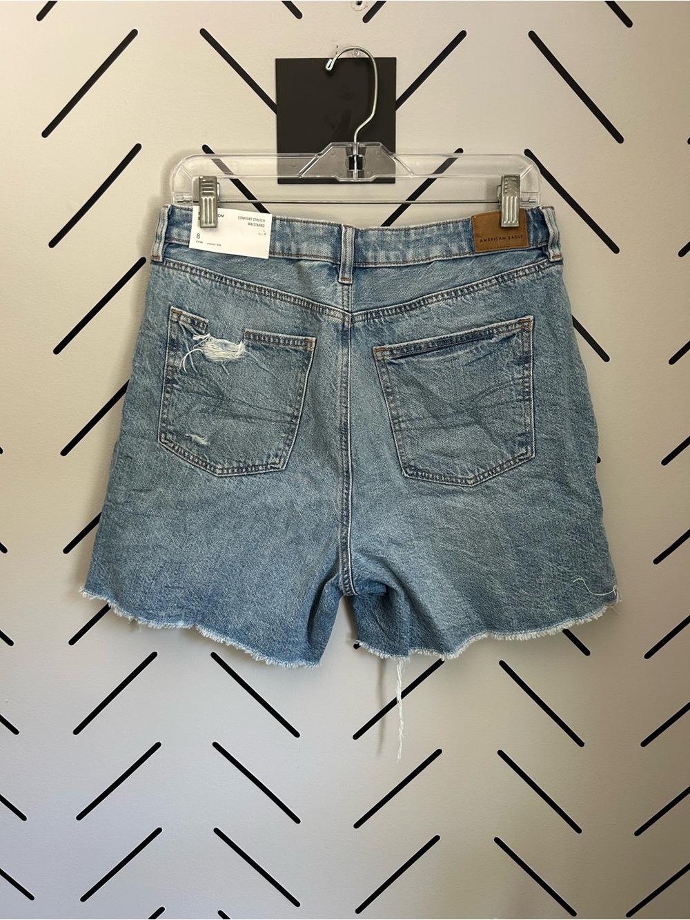 NWT American eagle baggy mom short stretch comfort waist band distressed jean - Picture 2 of 6